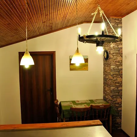 10 Coins Hostel&tours