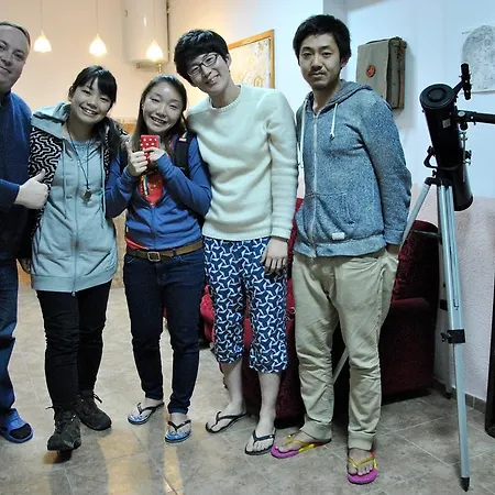 10 Coins & Tours Vandrarhem *