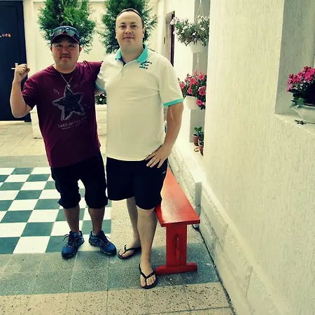 10 Coins & Tours Hostel Sofia