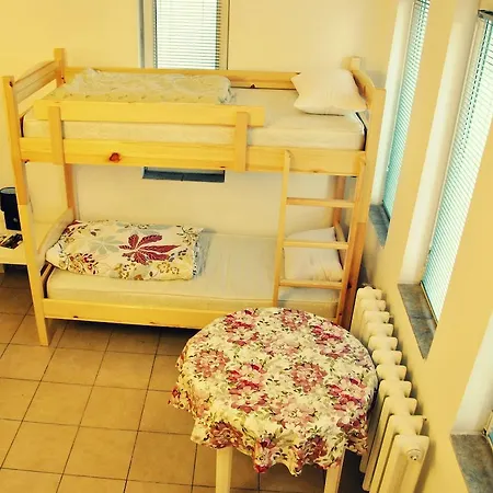 Hostel 10 Coins & Tours