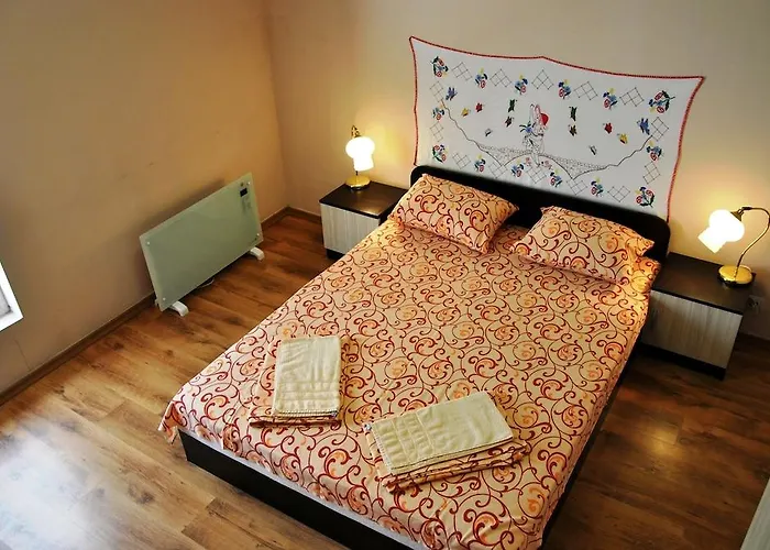 10 Coins Hostel&tours *