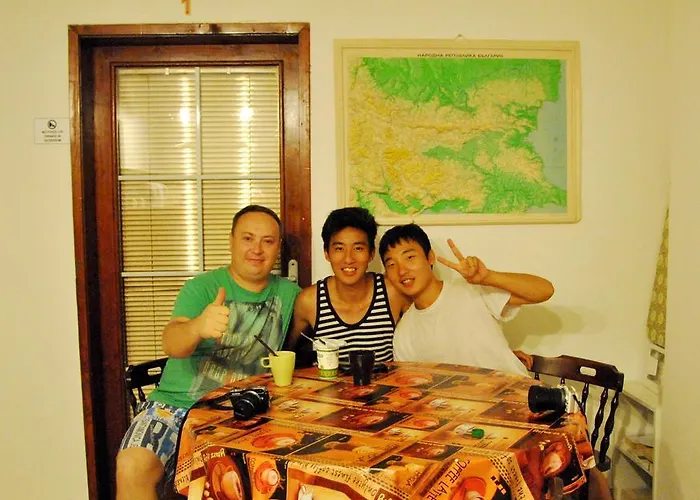 10 Coins Hostel&tours