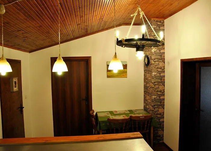 10 Coins Hostel&tours