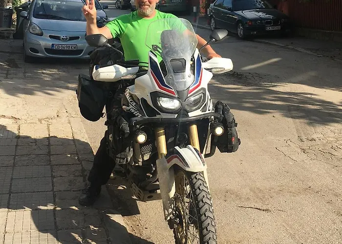 10 Coins Hostel&tours Hostel *