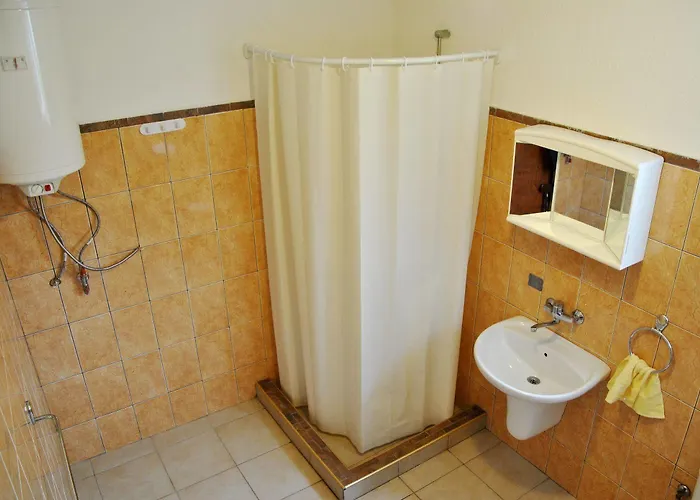 Hostel 10 Coins Hostel&tours *