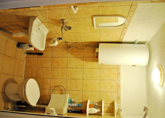 10 Coins Hostel&tours Hostel *