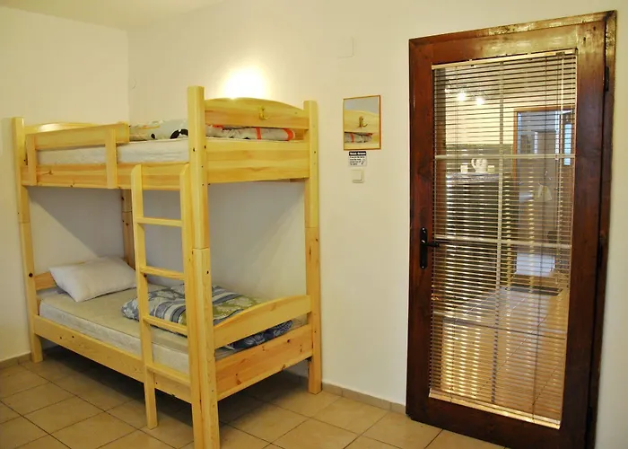 10 Coins Hostel&tours