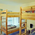 10 Coins & Tours Hostel *