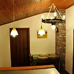 10 Coins & Tours