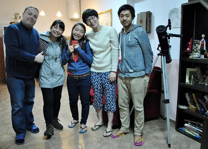 10 Coins & Tours Vandrerhjem *