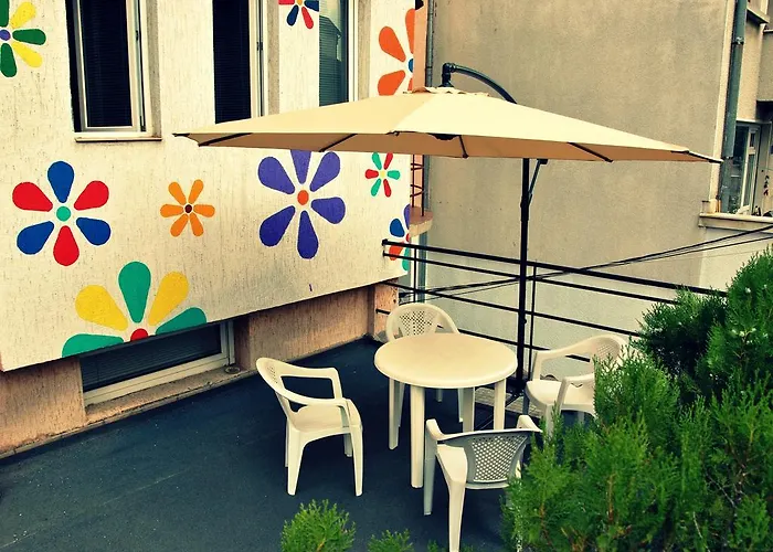 Hostel 10 Coins Hostel&tours